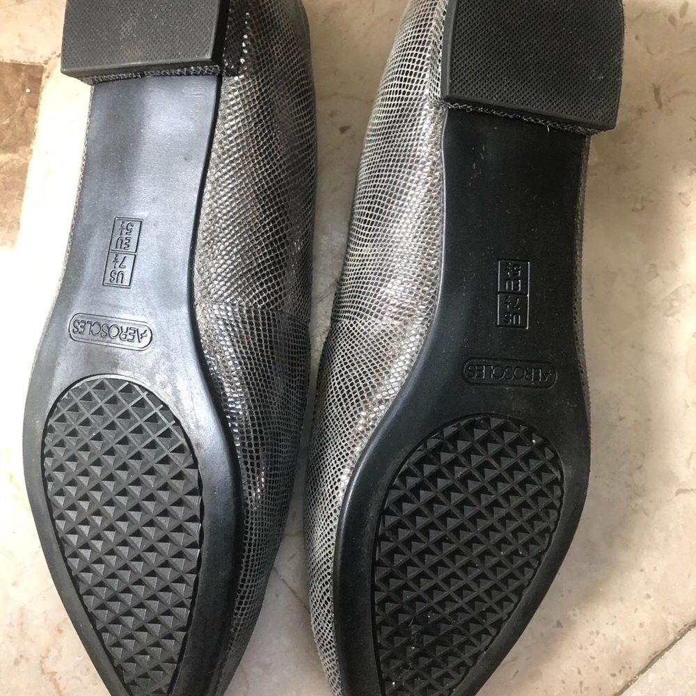 Grey women’s flat shoes - Picture 7 of 9